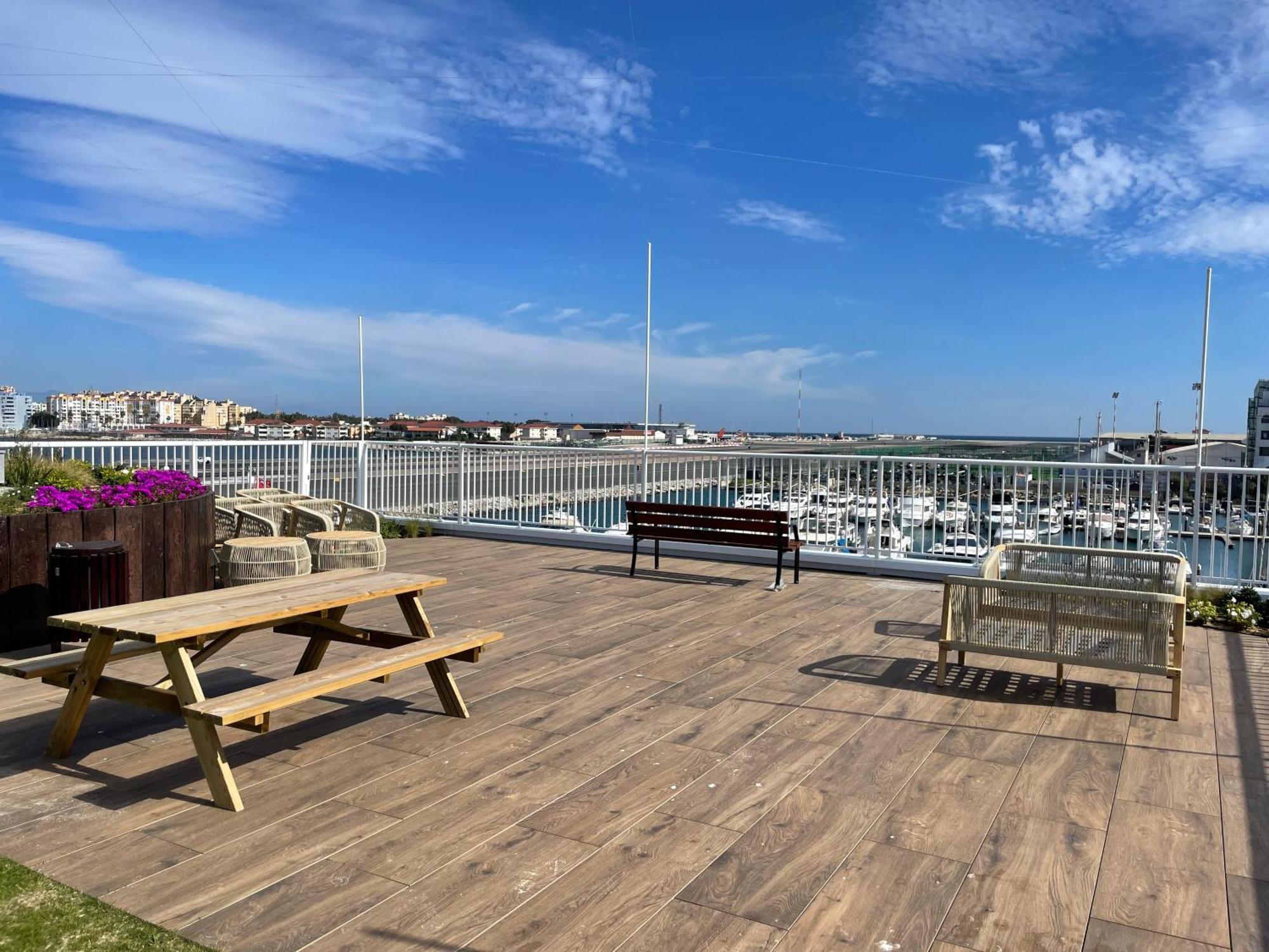 Deluxe Marina View Seafront Gibraltar Stay 外观 照片