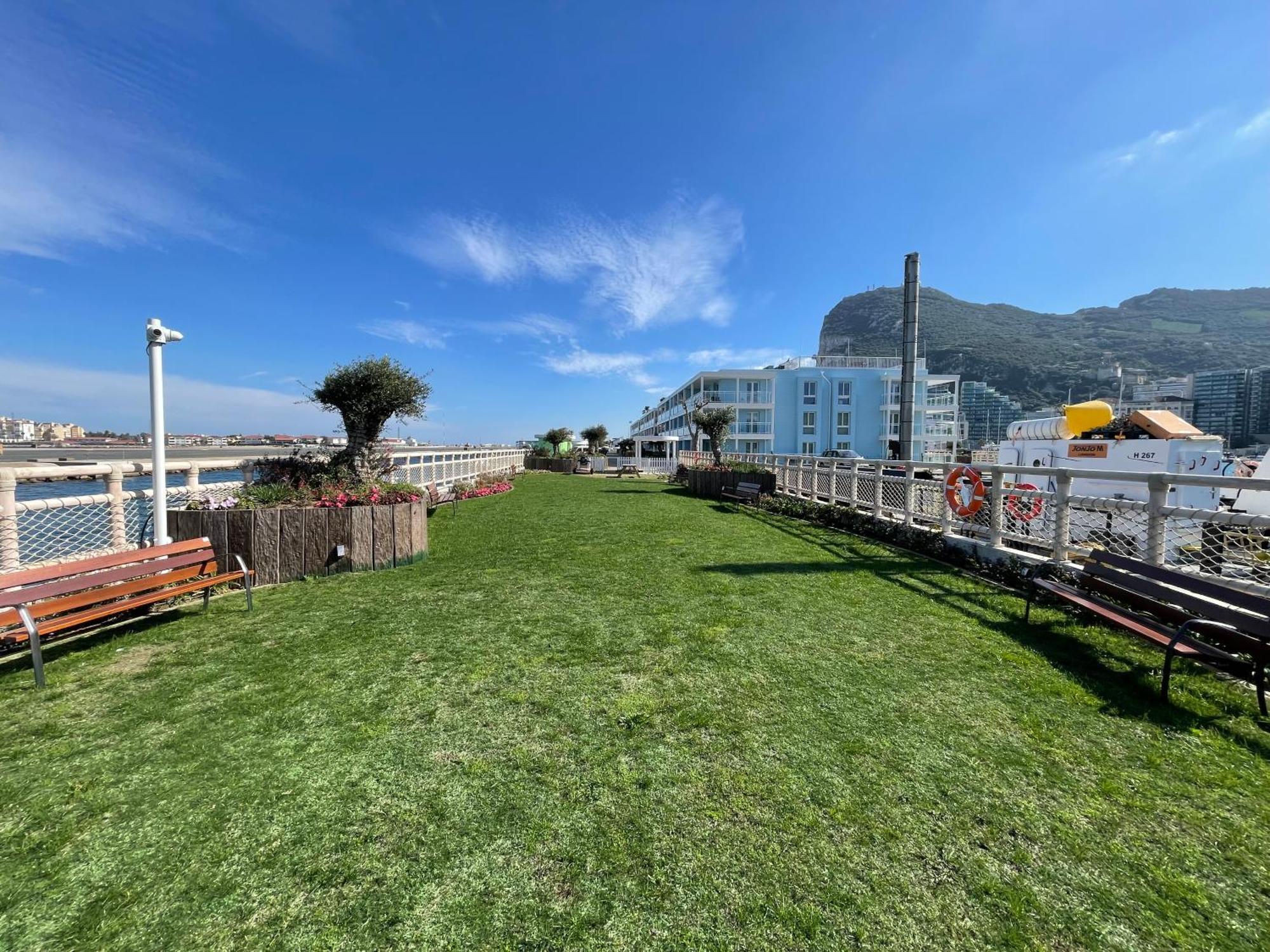 Deluxe Marina View Seafront Gibraltar Stay 外观 照片