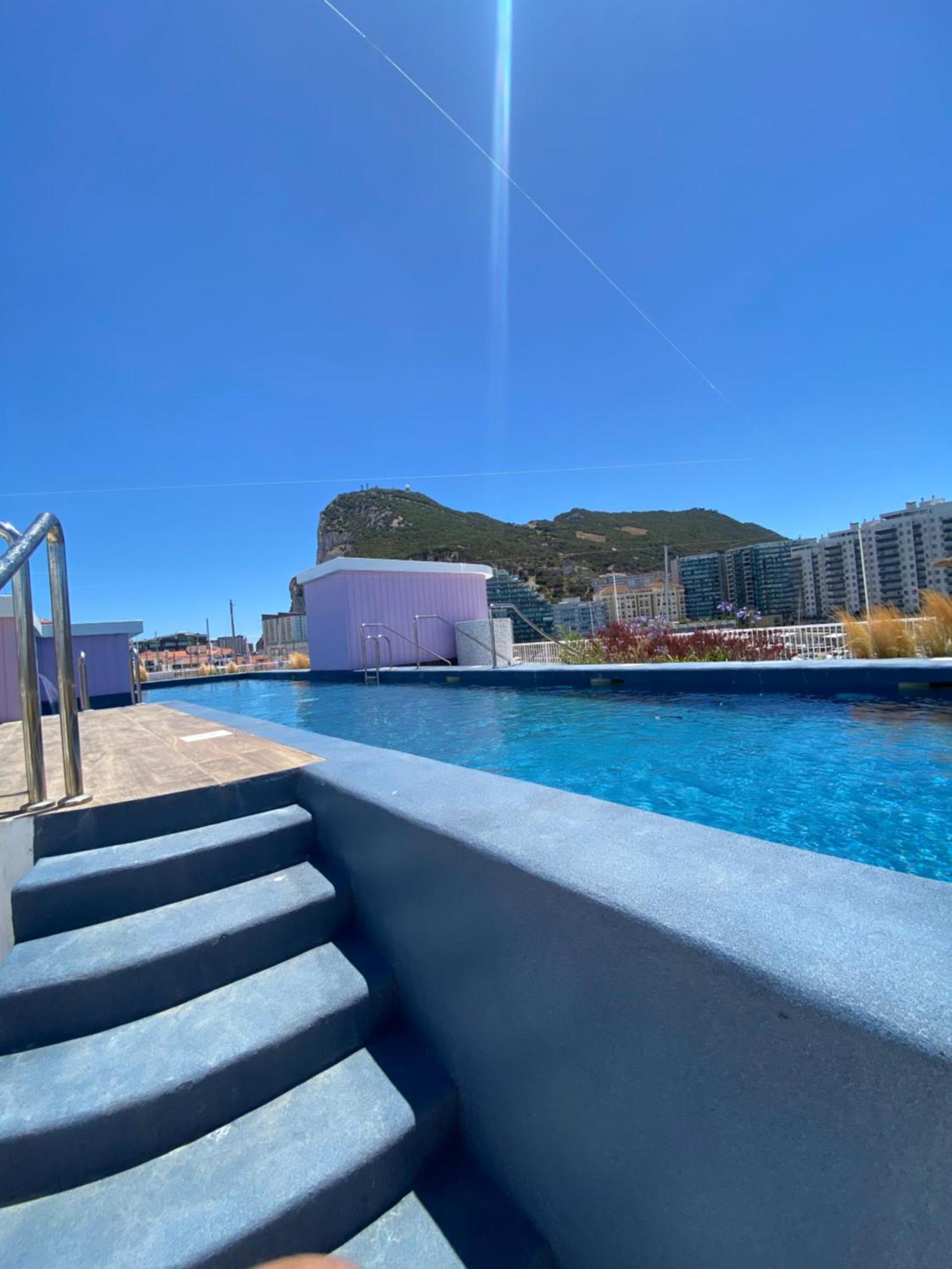 Deluxe Marina View Seafront Gibraltar Stay 外观 照片