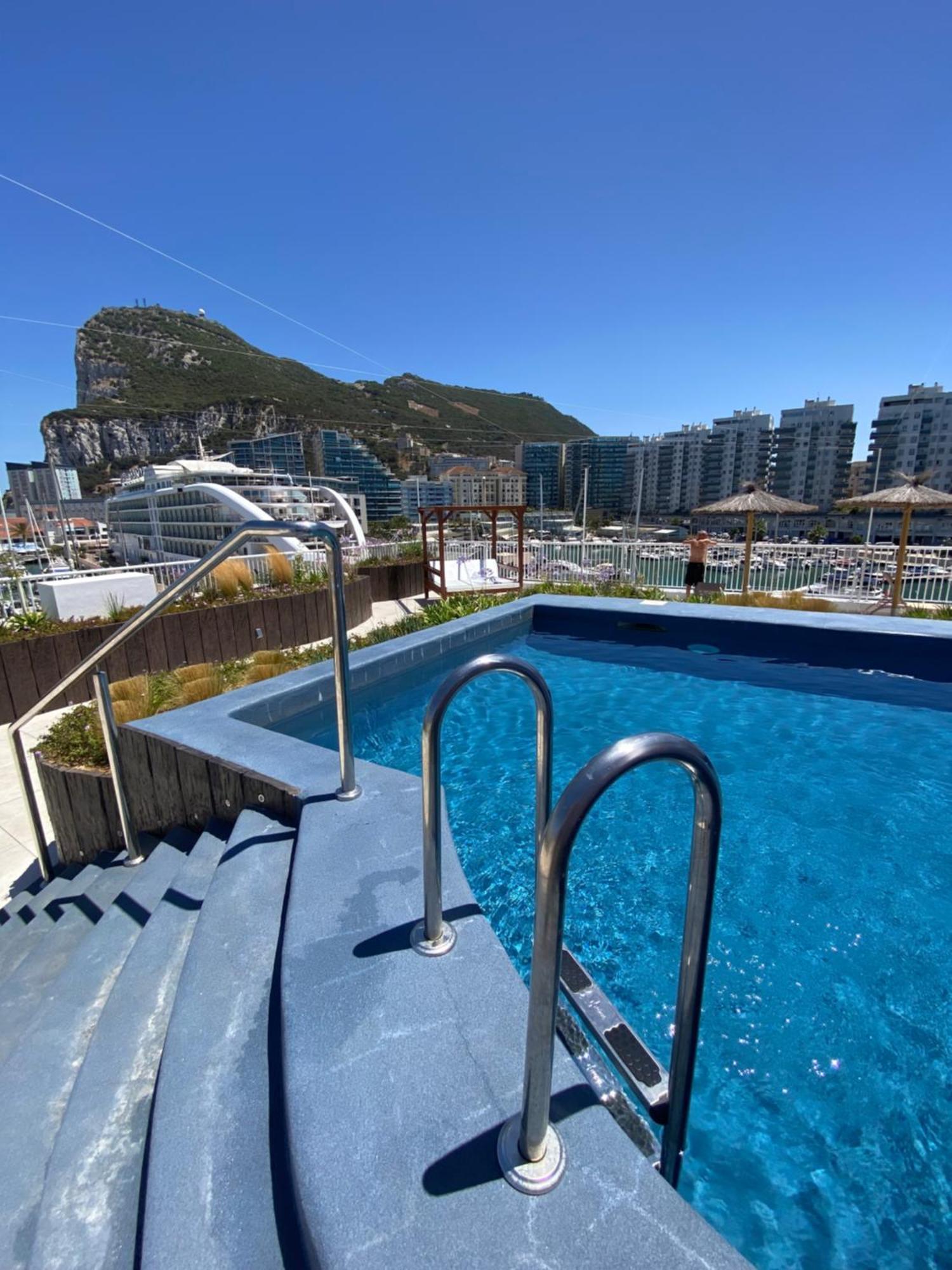 Deluxe Marina View Seafront Gibraltar Stay 外观 照片
