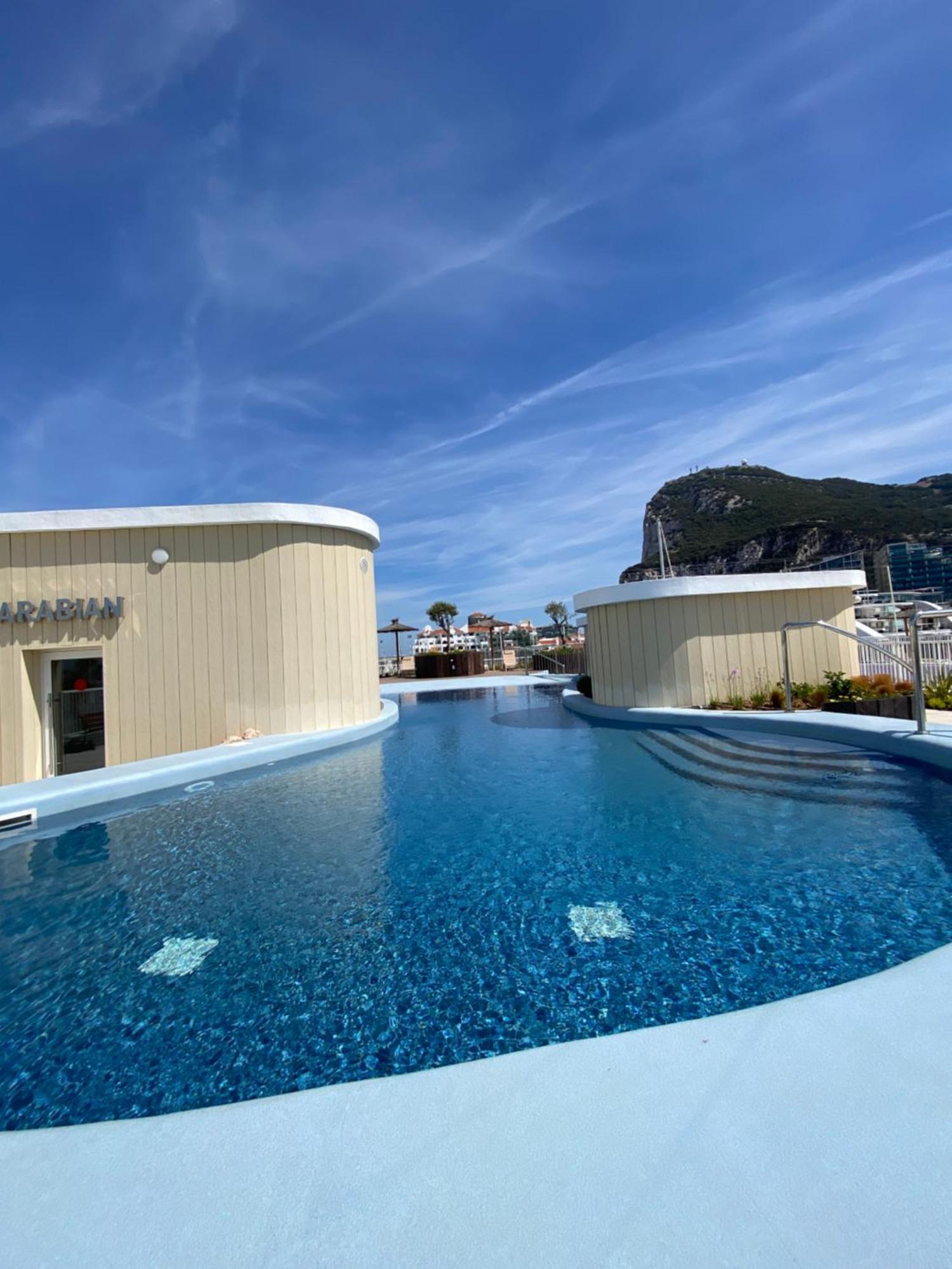 Deluxe Marina View Seafront Gibraltar Stay 外观 照片